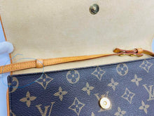 Load image into Gallery viewer, LOUIS VUITTON Monogram Pochette Twin M51852 Shoulder Bag 
