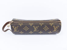 Load image into Gallery viewer, LOUIS VUITTON mini pencil case golf ball 
